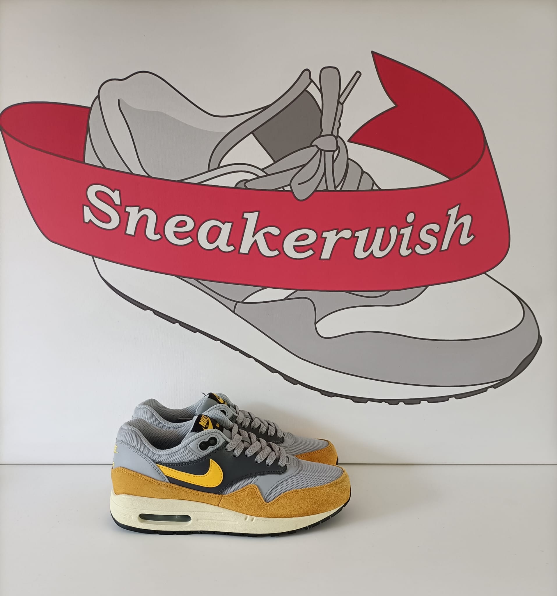 Nike Air Max 1 Gold Leaf Sneakerwish